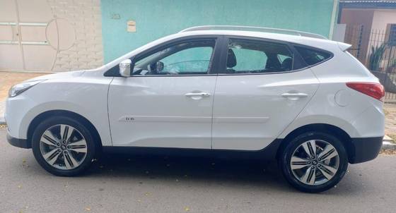HYUNDAI IX35 2.0 MPFI GL 16V FLEX 4P AUTOMÁTICO HYUNDAI IX35 2.0 MPFI GL 16V FLEX 4P AUTOMÁTICO